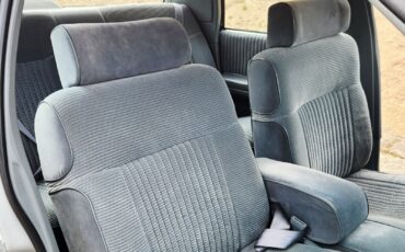 Buick-Century-1991-Sedan-15