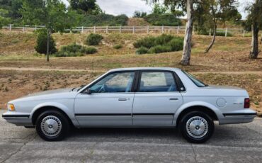 Buick-Century-1991-Sedan-2
