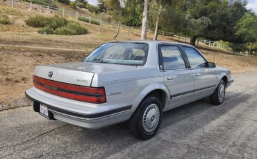 Buick-Century-1991-Sedan-5