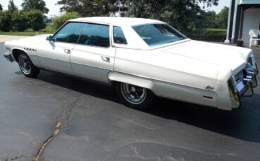 Buick-Electra-limited-park-avenue-1976-white-8