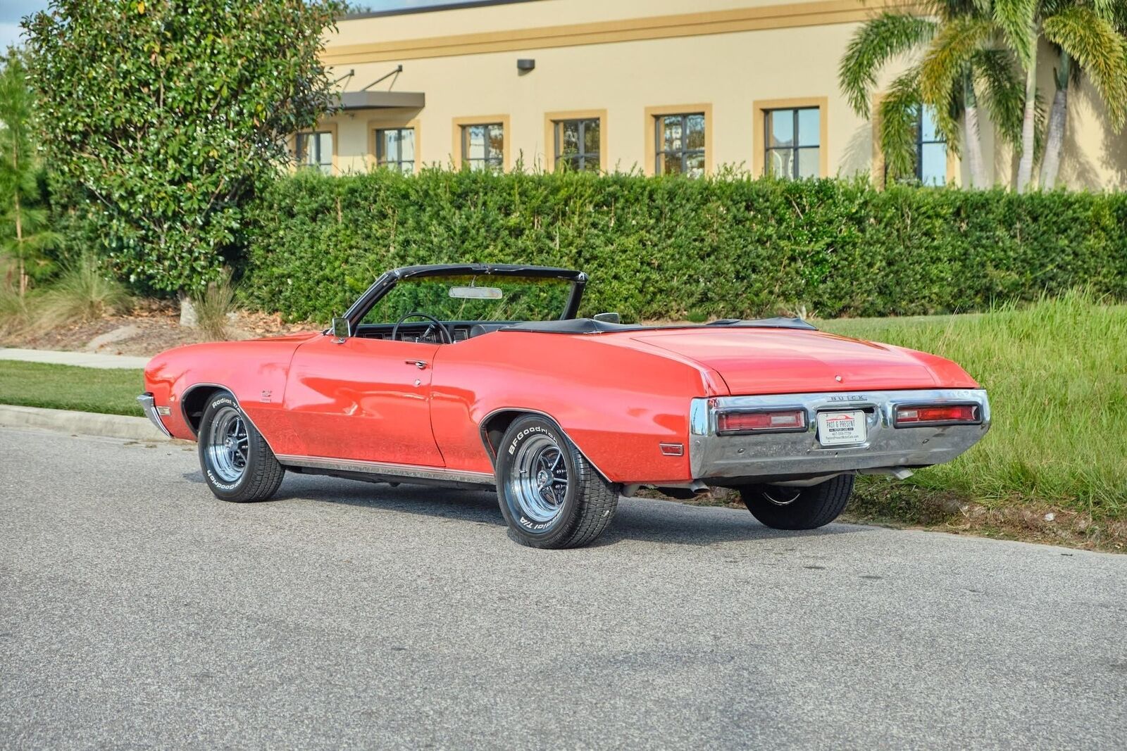 Buick-Gran-Sport-1971-2-Door-3