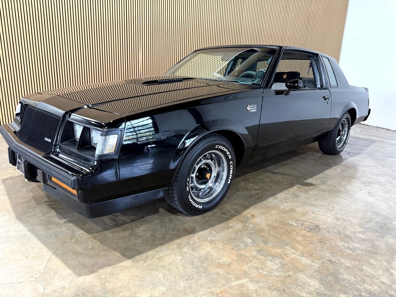 Buick-Grand-National-1987-American-Muscle-Car-1