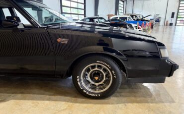 Buick-Grand-National-1987-American-Muscle-Car-10