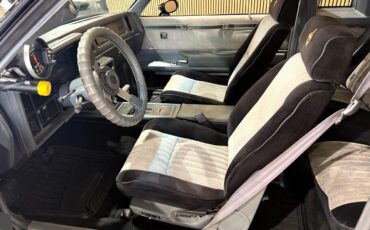 Buick-Grand-National-1987-American-Muscle-Car-21