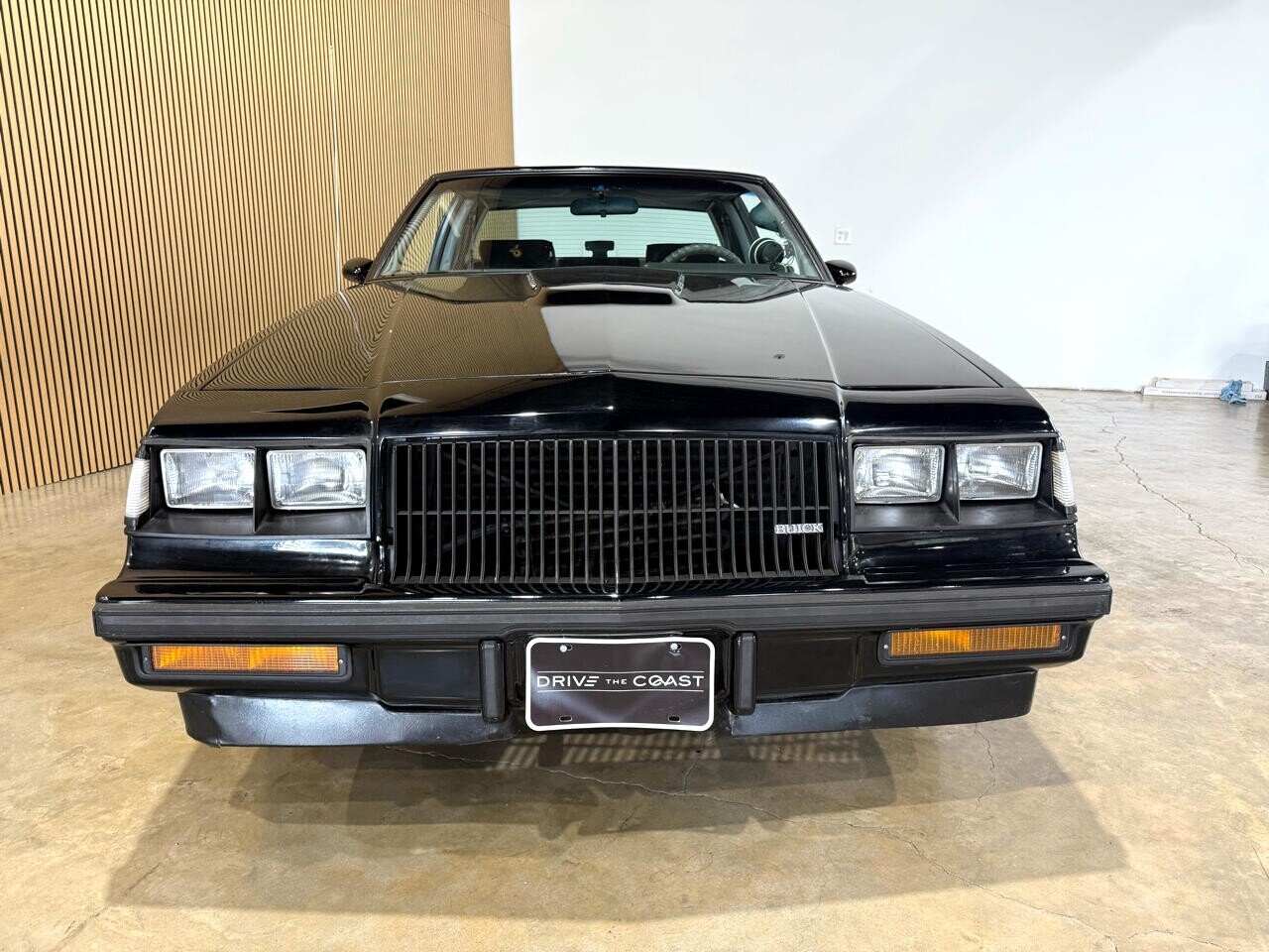 Buick-Grand-National-1987-American-Muscle-Car-5