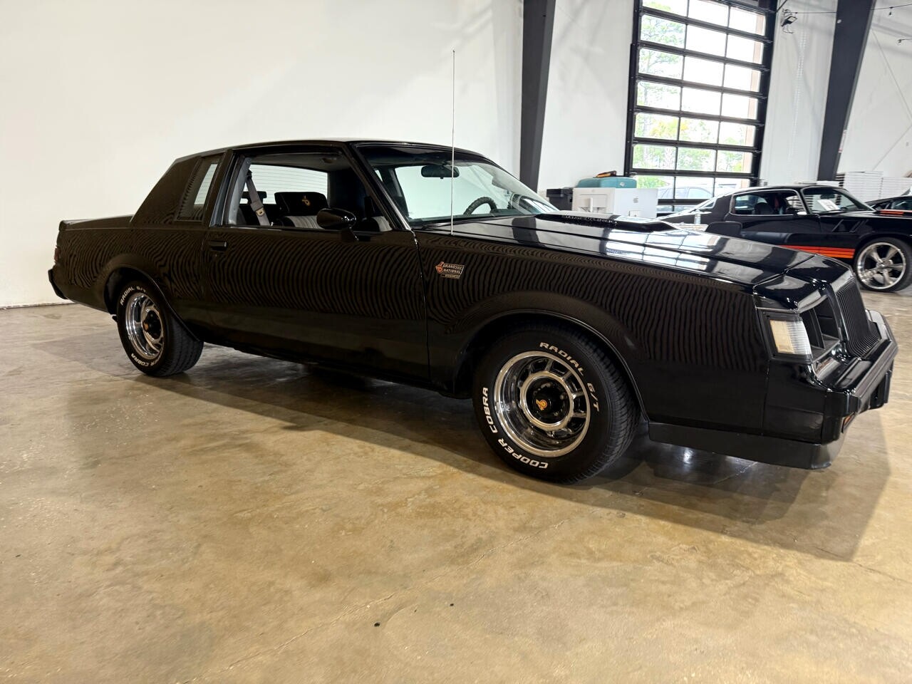 Buick-Grand-National-1987-American-Muscle-Car-7