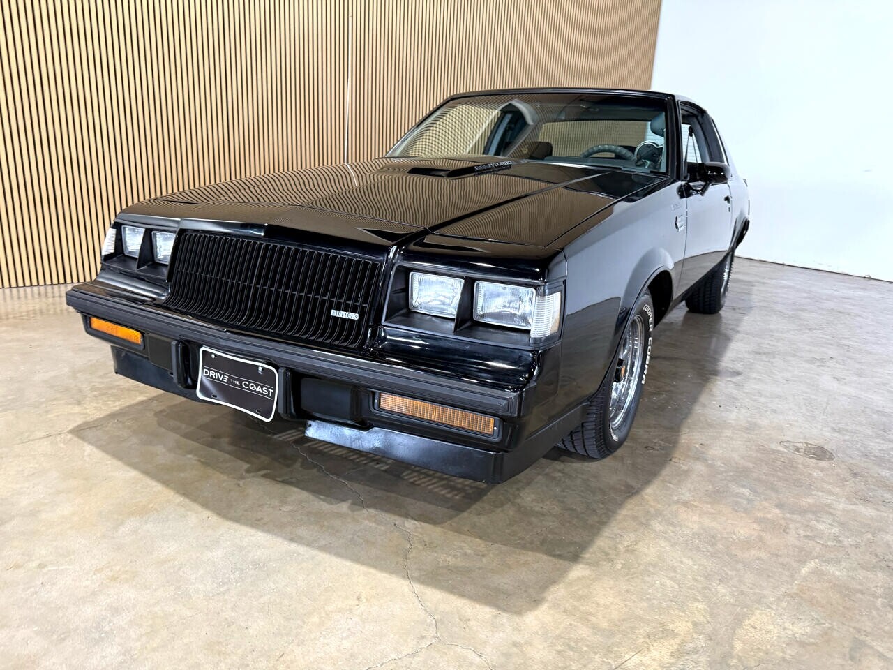 Buick-Grand-National-1987-American-Muscle-Car-8