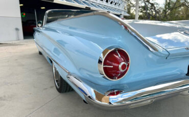 Buick-LeSabre-1960-Wagon-11