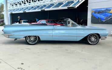 Buick-LeSabre-1960-Wagon-2