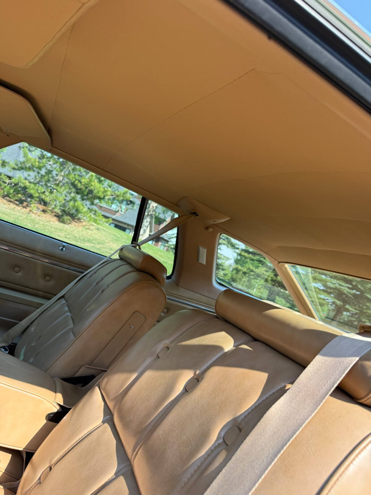 Buick-LeSabre-1975-Coupe-8