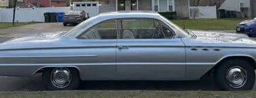 Buick-Lesabre-1961-silver-3