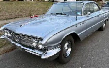Buick-Lesabre-1961-silver