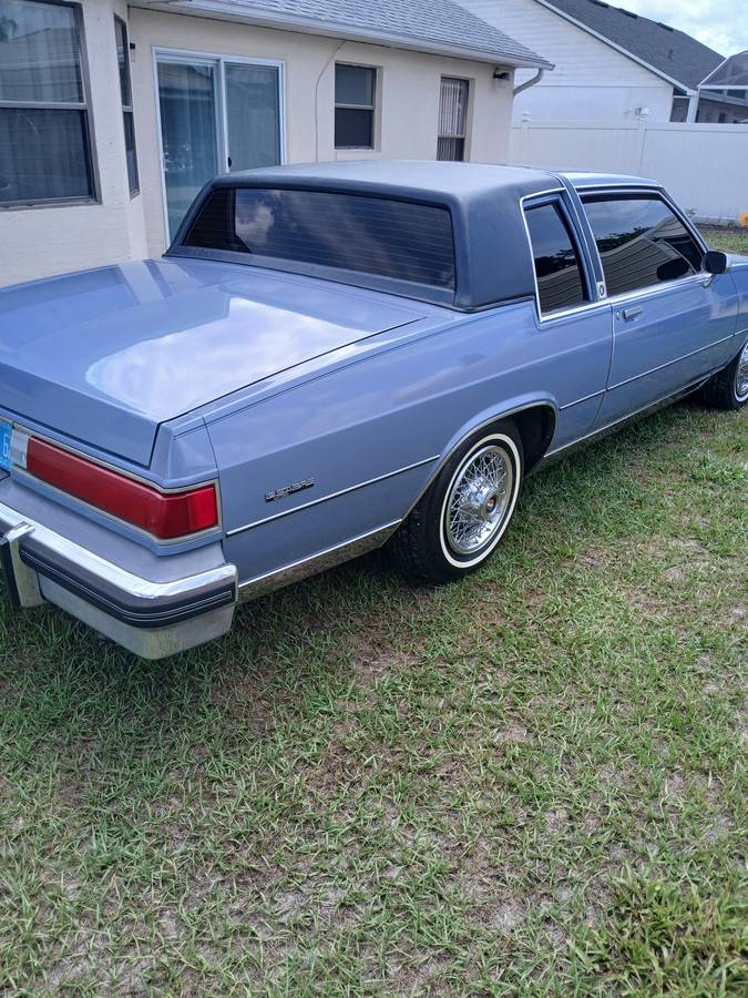 Buick-Lesabre-1984-blue-6