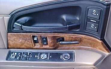 Buick-Park-Avenue-1993-Sedan-9