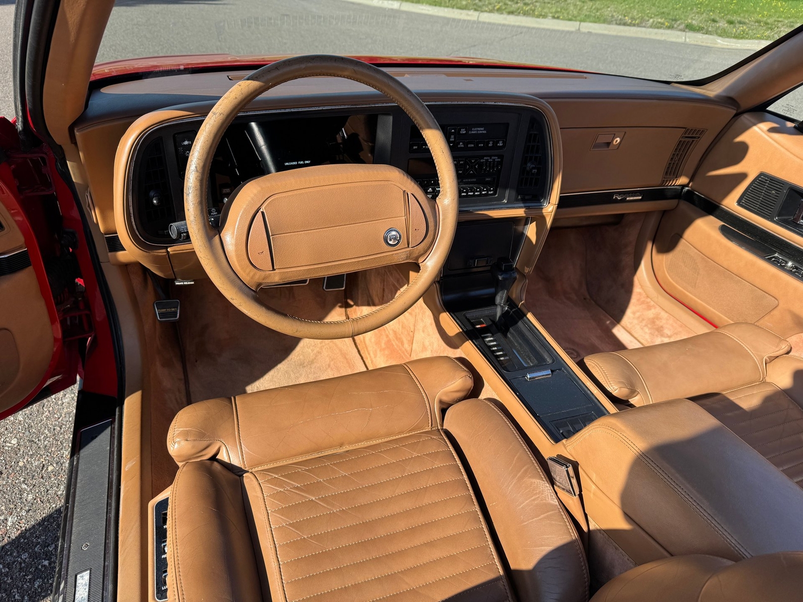 Buick-Reatta-1990-Convertible-10
