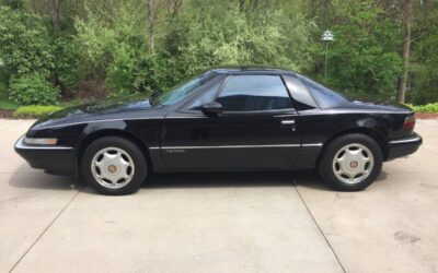 Buick Reatta  1991 black