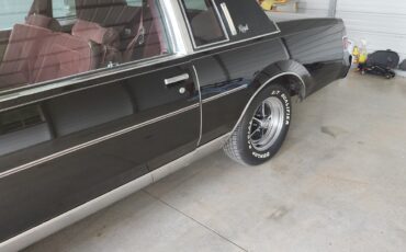 Buick-Regal-1983-Sedan-2