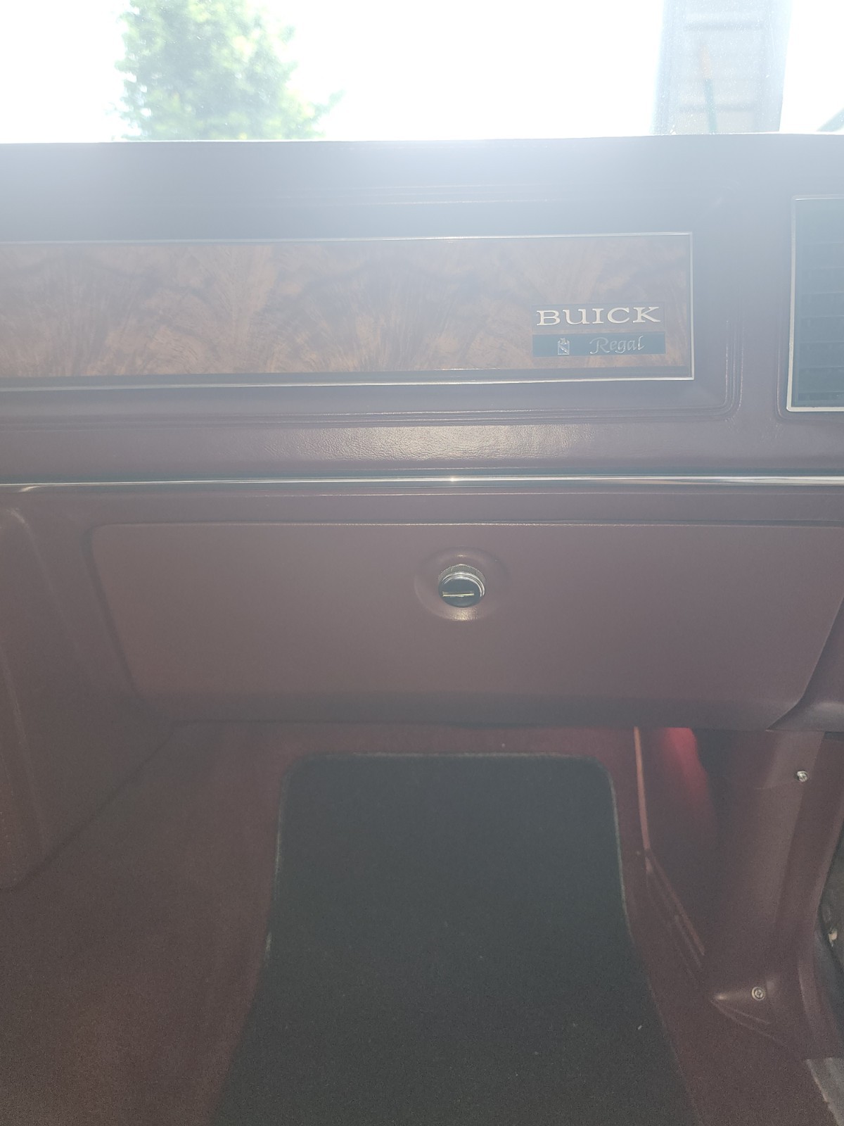 Buick-Regal-1983-Sedan-5