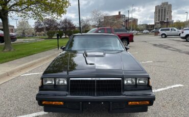 Buick-Regal-1986-Coupe-2