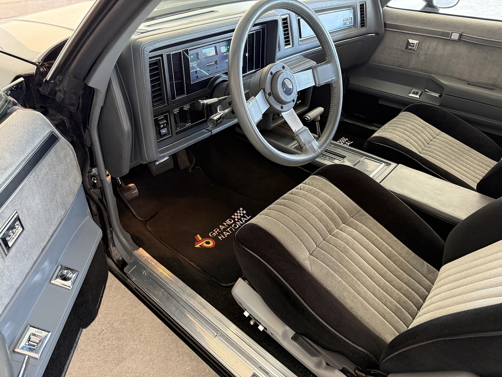 Buick-Regal-1987-COUPE-2-DR-10