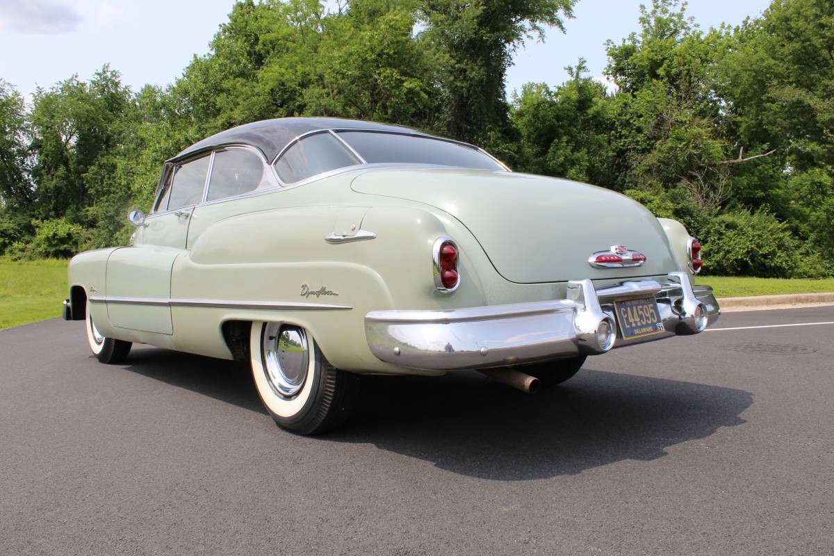 Buick-Riviera-1950-green-2