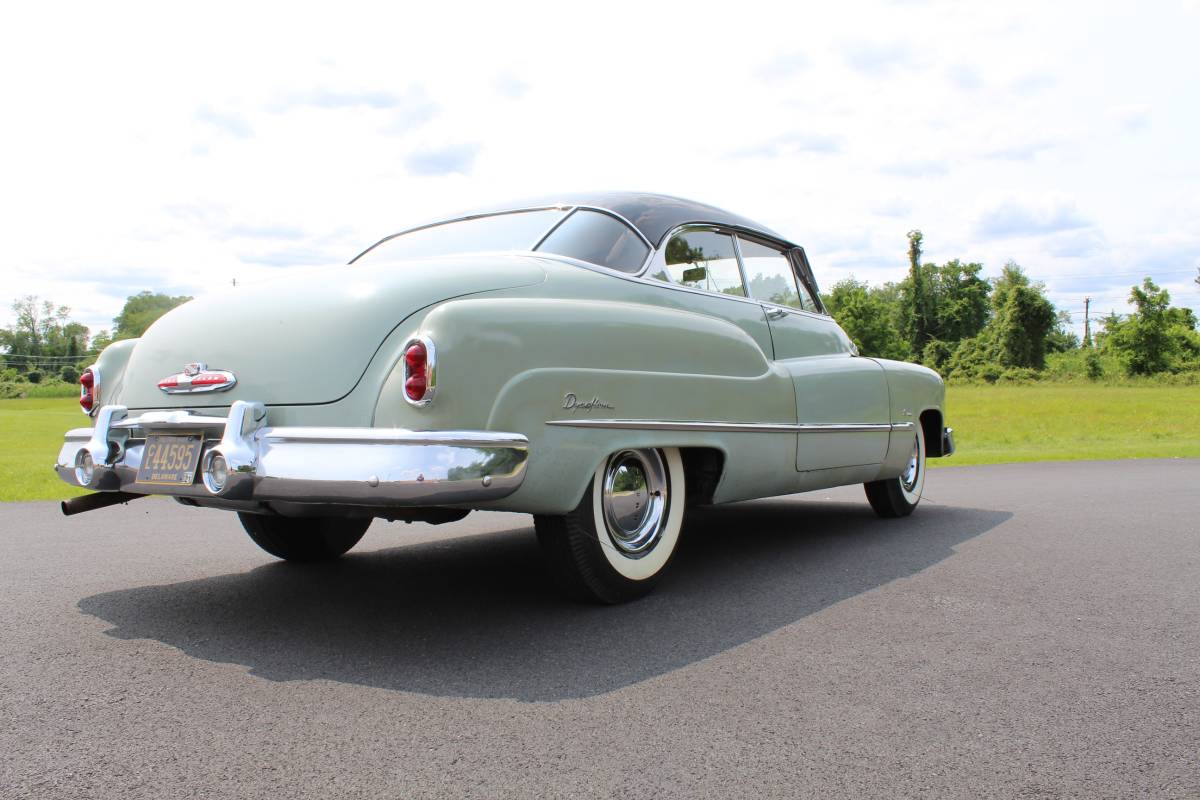 Buick-Riviera-1950-green-3