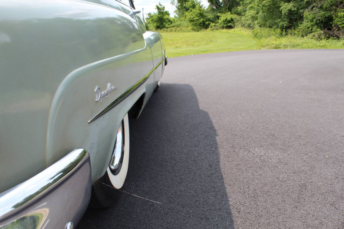 Buick-Riviera-1950-green-6