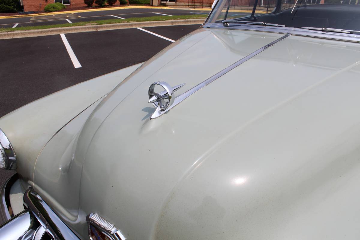Buick-Riviera-1950-green-8