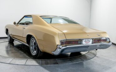 Buick-Riviera-1966-Coupe-13