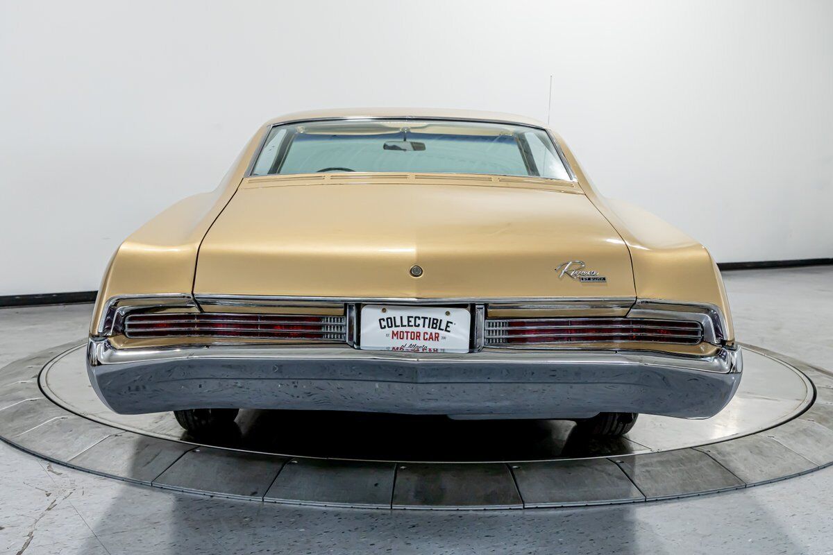 Buick-Riviera-1966-Coupe-14