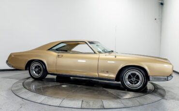 Buick-Riviera-1966-Coupe-18