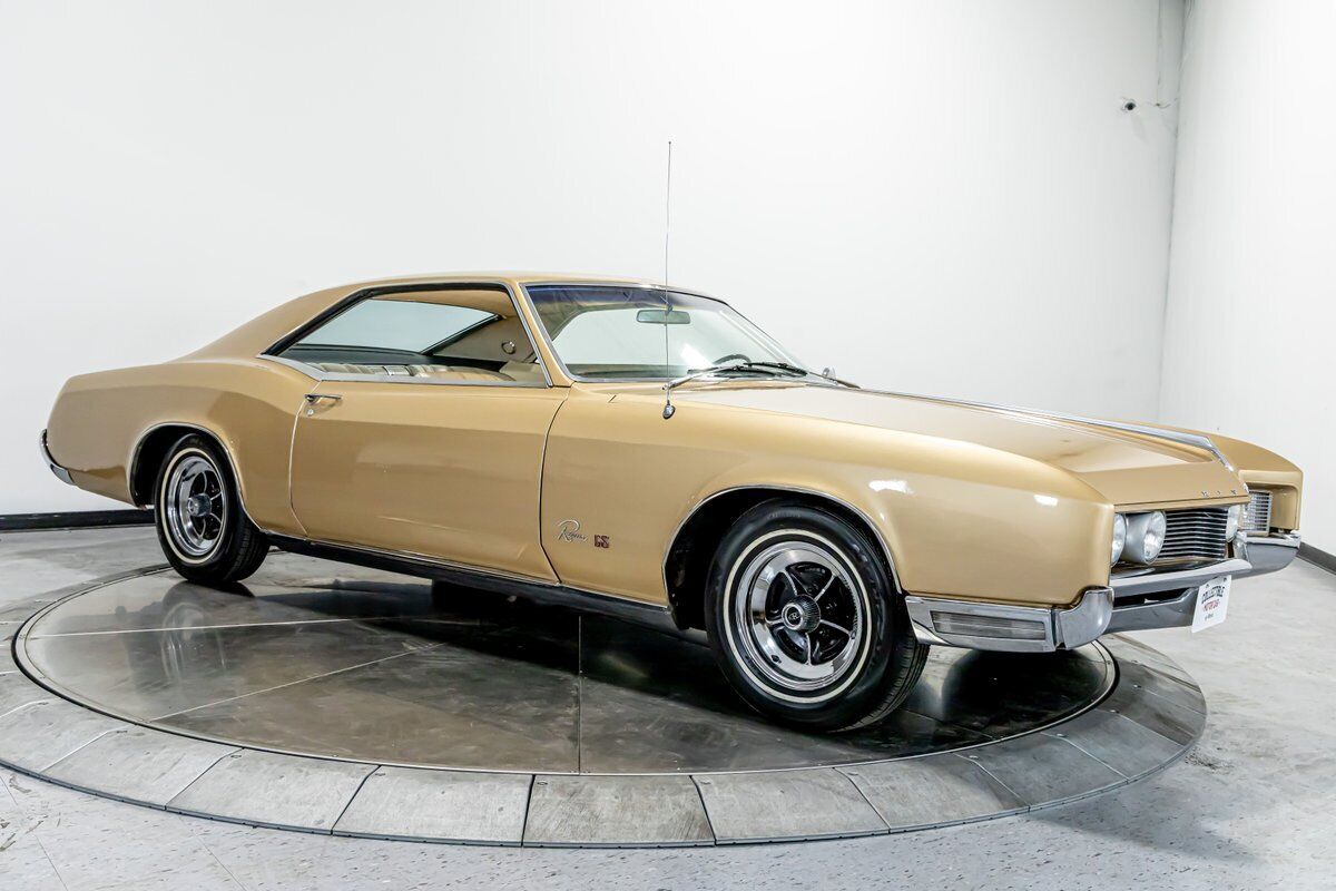 Buick-Riviera-1966-Coupe-19