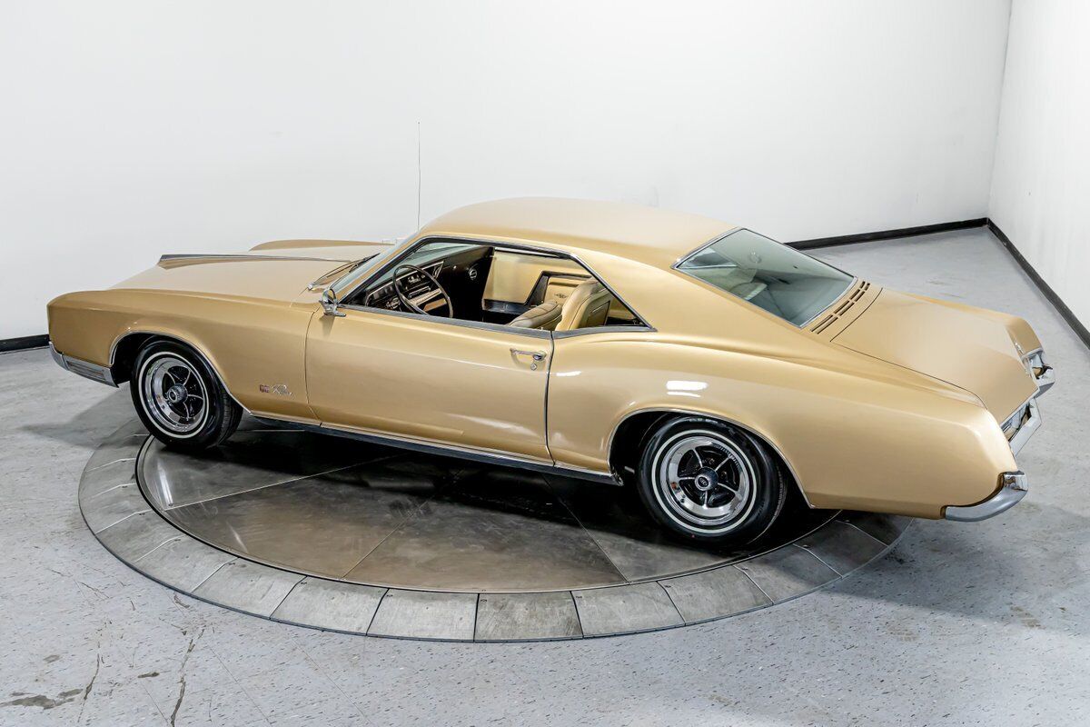 Buick-Riviera-1966-Coupe-24