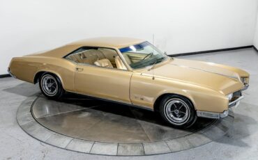 Buick-Riviera-1966-Coupe-25