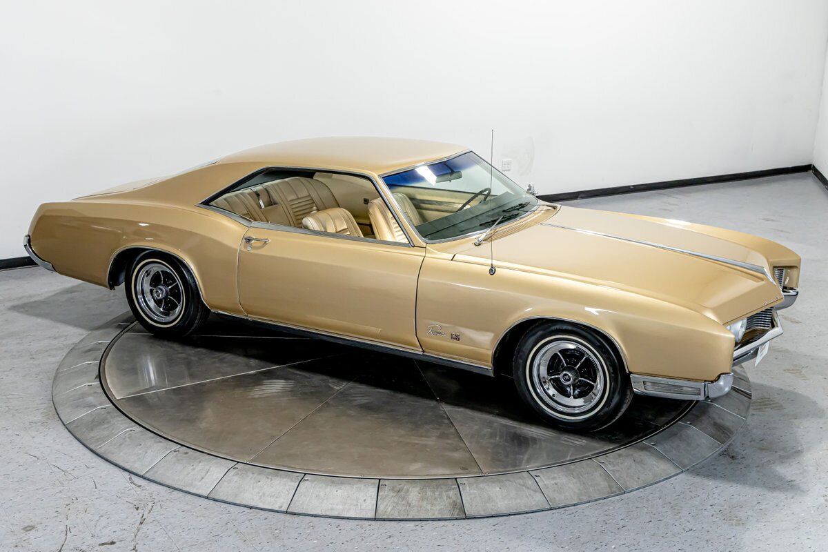 Buick-Riviera-1966-Coupe-25