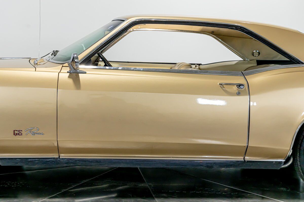 Buick-Riviera-1966-Coupe-28