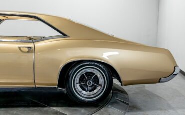 Buick-Riviera-1966-Coupe-29