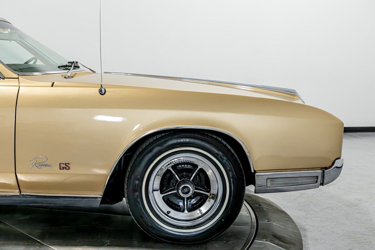 Buick-Riviera-1966-Coupe-32