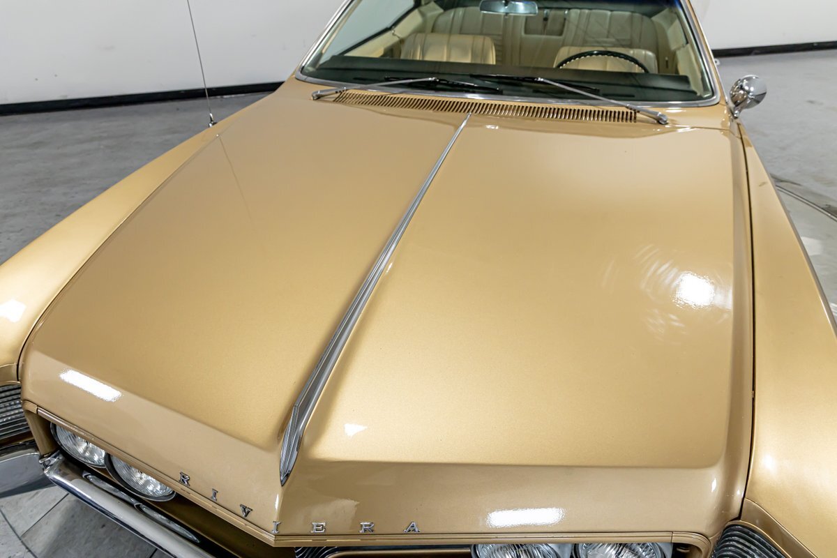Buick-Riviera-1966-Coupe-39
