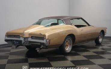 Buick-Riviera-1971-Fastback-13