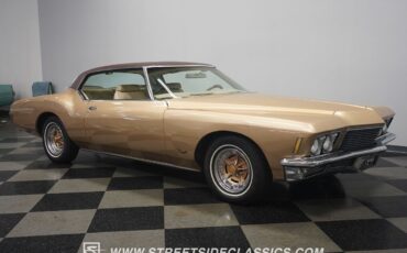 Buick-Riviera-1971-Fastback-18