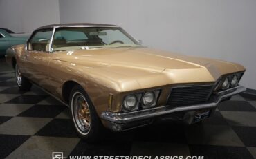 Buick-Riviera-1971-Fastback-19