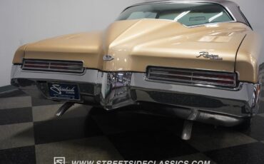 Buick-Riviera-1971-Fastback-29