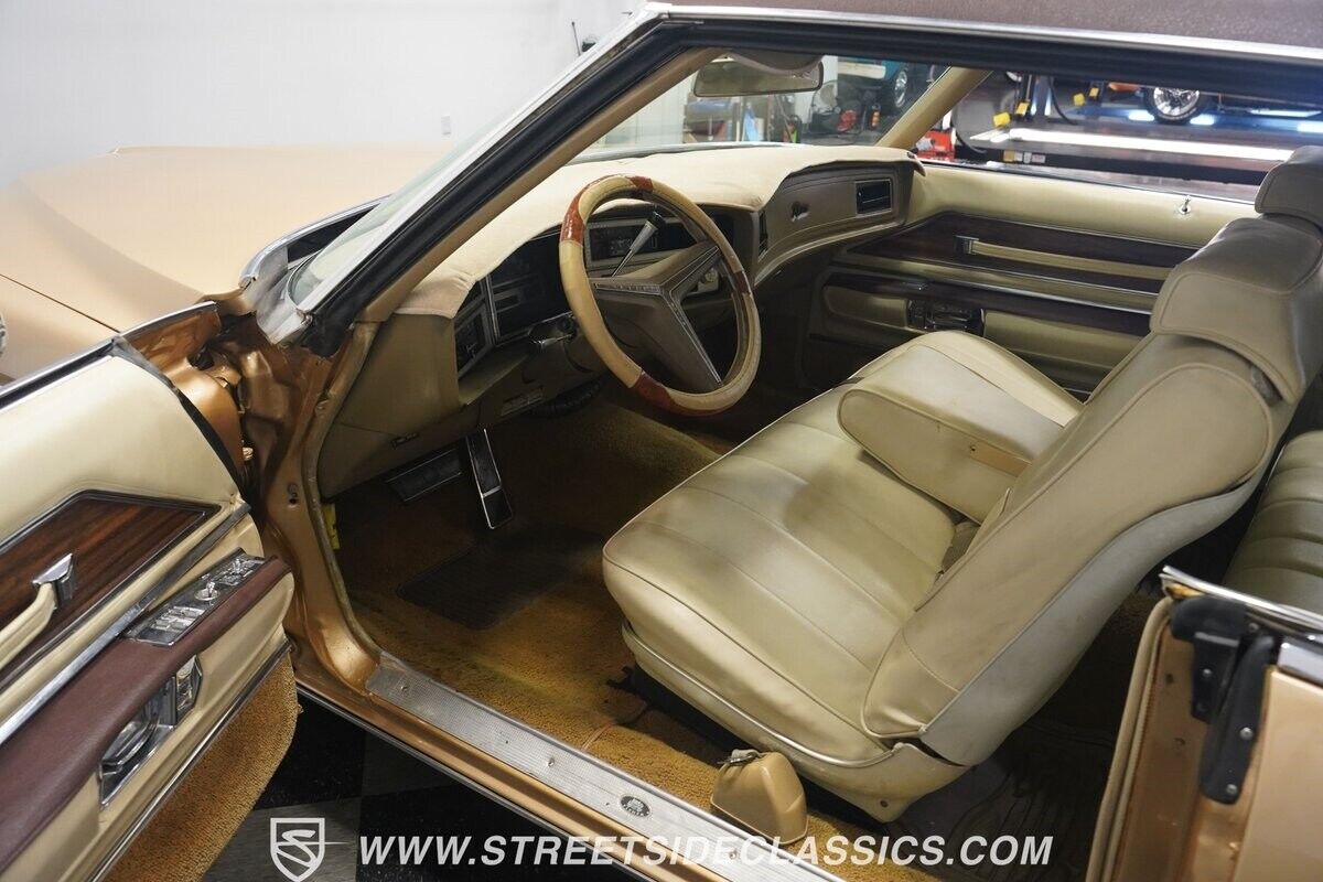 Buick-Riviera-1971-Fastback-4