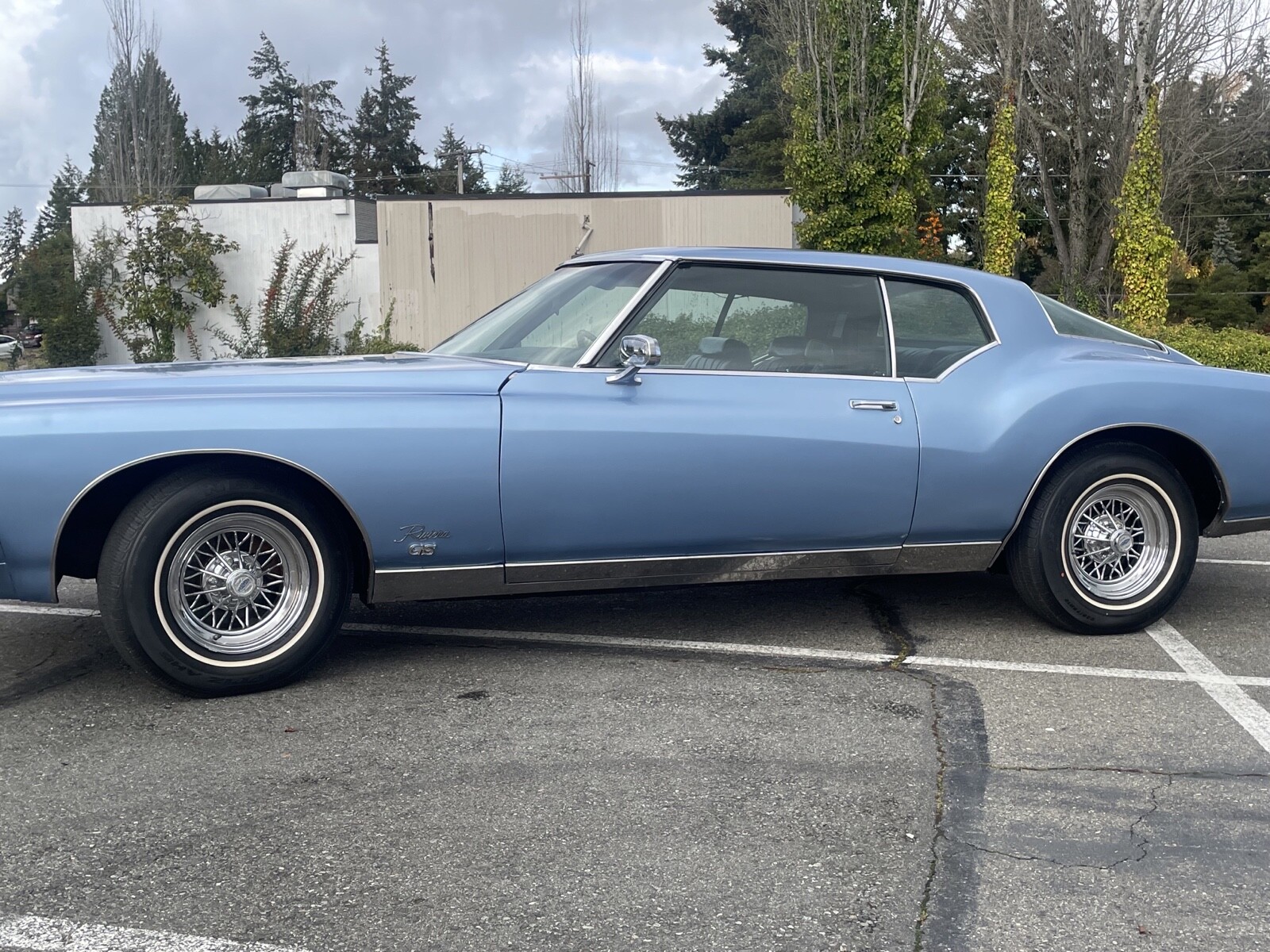 Buick-Riviera-1973-1