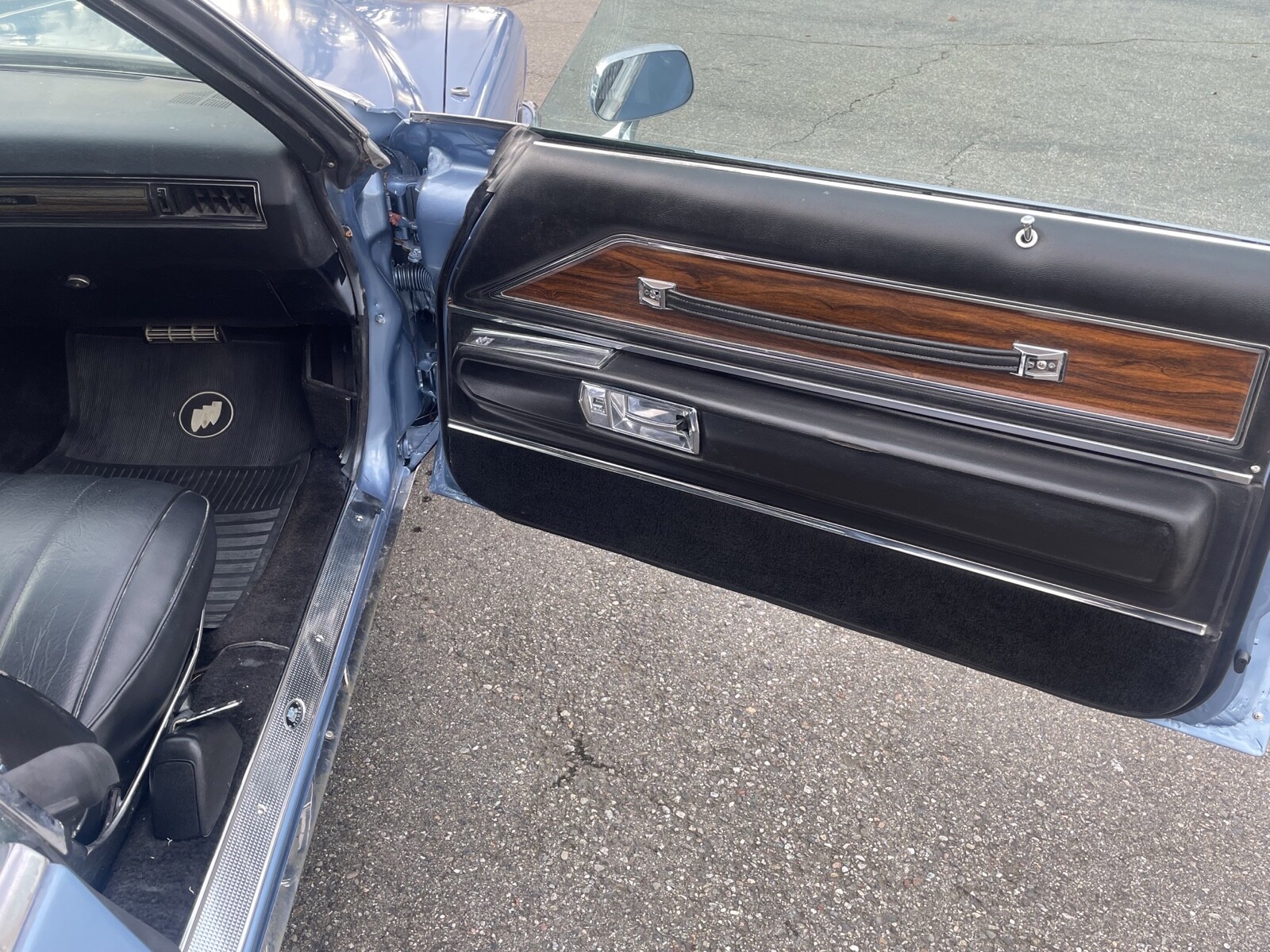 Buick-Riviera-1973-28