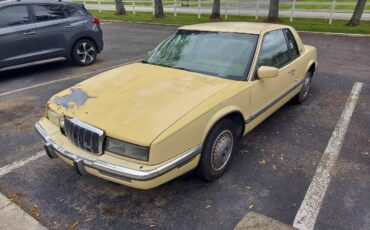 Buick-Riviera-1992-yellow-2