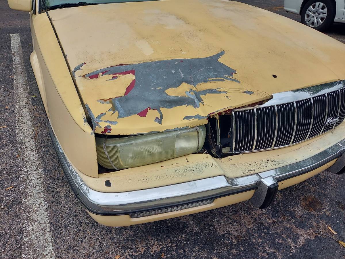 Buick-Riviera-1992-yellow-4