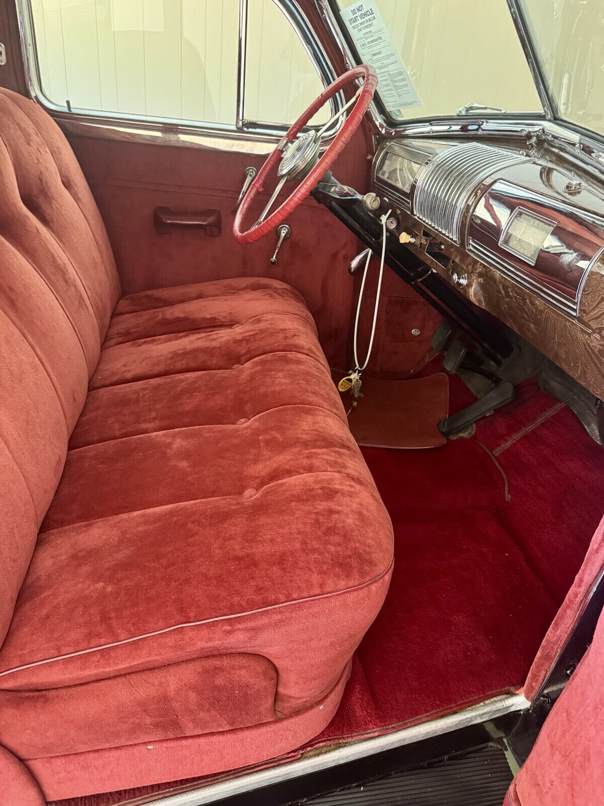Buick-Roadmaster-1939-Sedan-31