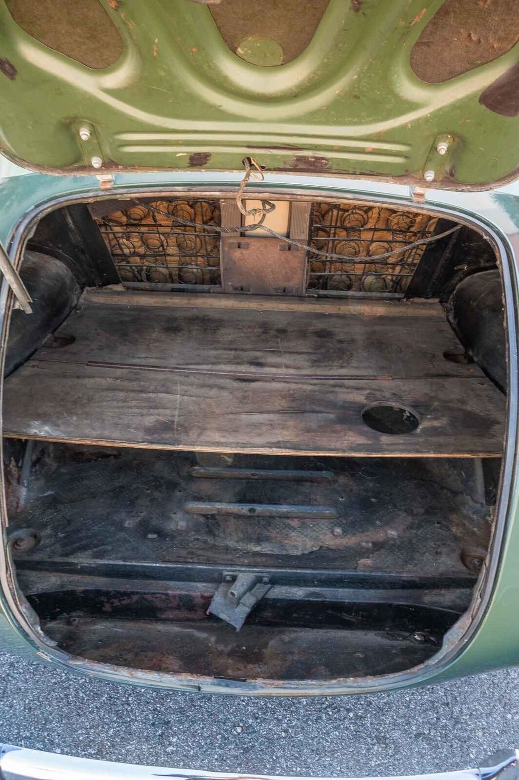 Buick-Roadmaster-1940-4-Door-19